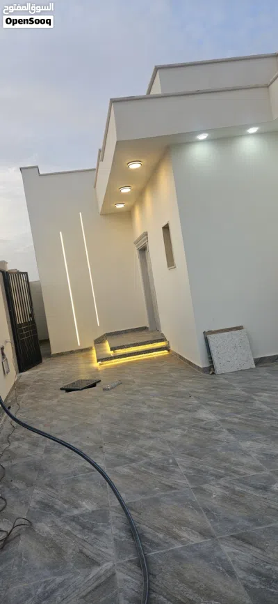 منزل للبيع في وادي قريب من رئيسي 3