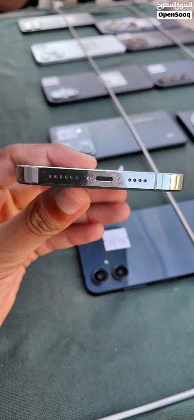 ايفون 13 بروماكس لونه ابيض 4