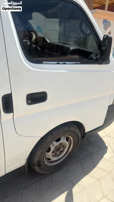 Nissan Urvan 2