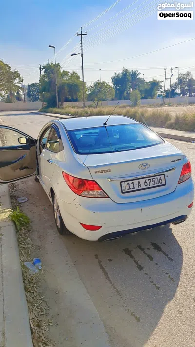 Hyundai Accent Limited 3