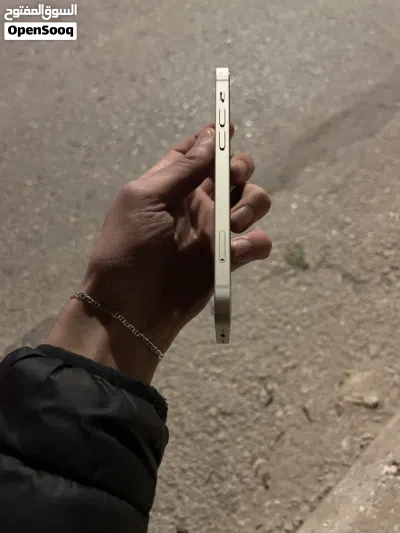 ايفون 12 لون ابيض 2