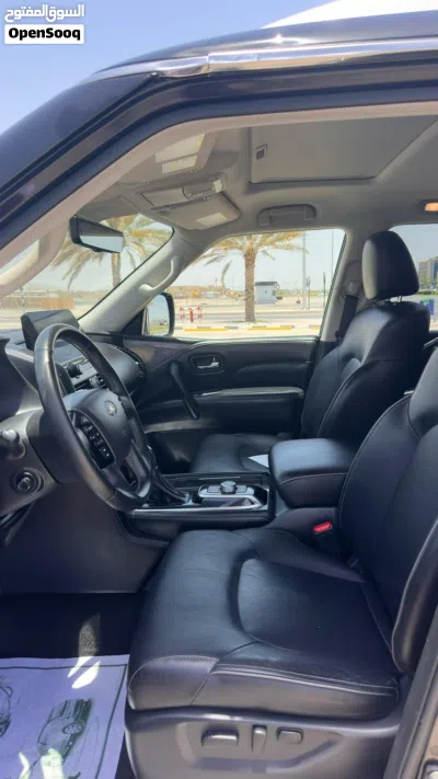 Infiniti QX80 Luxe 2
