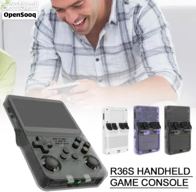New Retro Game Console 64GB Clear/Black – R36S 4