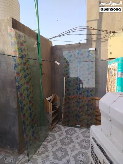 باب سكيورتي مال محلات ومكاتب مستعمل للبيع بسعر مناسب قياسات 3 ب 2 ونص 2