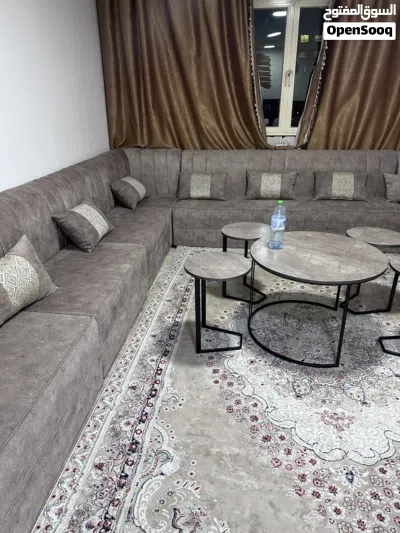 كنب للبيع استعمال خفيف مع الطاولات 4