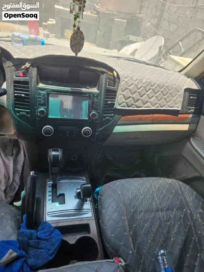 Mitsubishi Pajero GLS 3