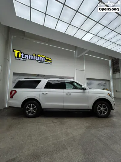 Ford Expedition XLT 4