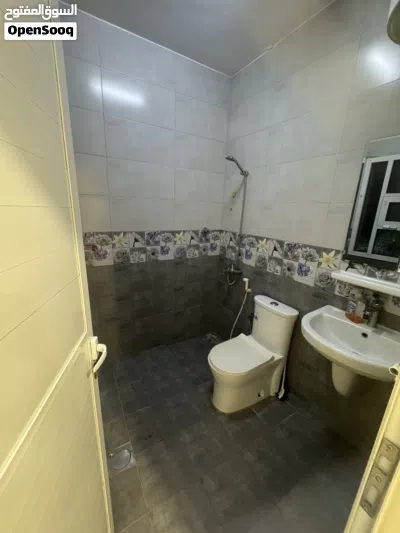 Spacious studio near Souq Al Khoud available for rent 2