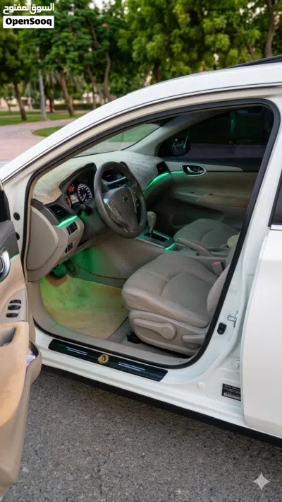 Nissan Sentra SE-R 3
