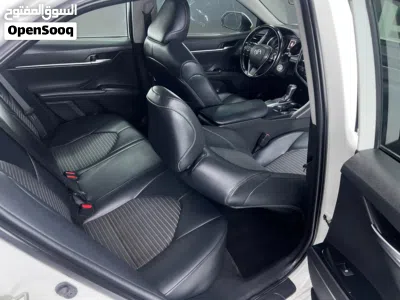 Toyota Camry XLE 2