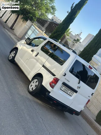 نيسان اخرى 3