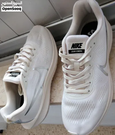 بوط رياضي nike اصلي رجالي نمره 43 4