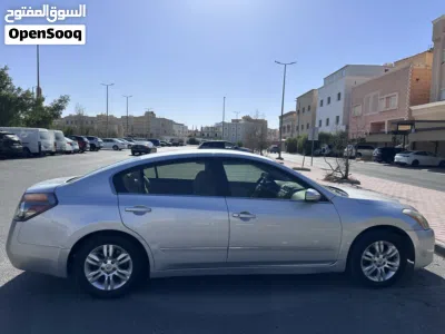 نيسان التيما S 2