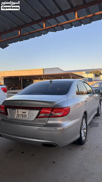 Hyundai Azera GL 2