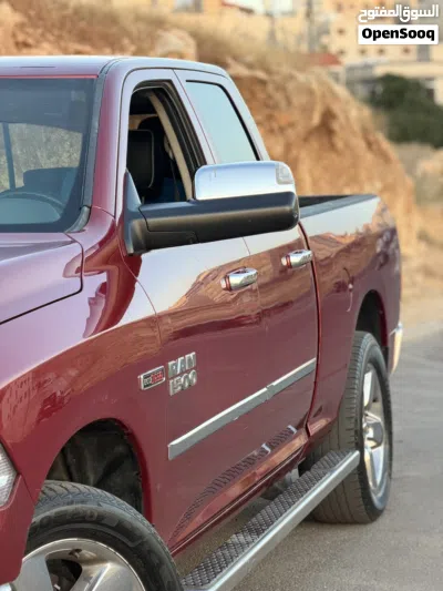 Dodge Ram Big Horn 4
