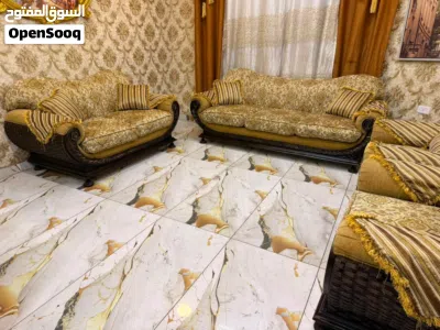 طقم كنب مصري مستعمل بحاله الوكالة 7 مقاعد  خشب زان كامل وإسفنج ضغط عالي 3