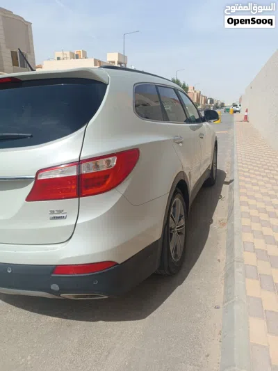هيونداي جراند سانتا في 3