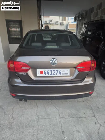 Volkswagen Jetta Standard 2