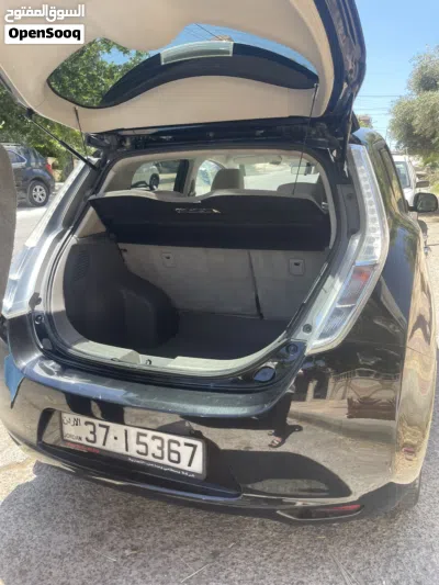 Nissan Leaf SV 2