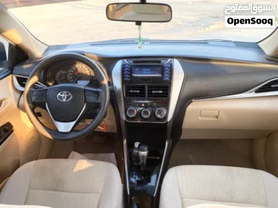 Toyota Yaris SE 3