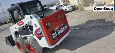 bobcat 450. 2016 model. like new 2