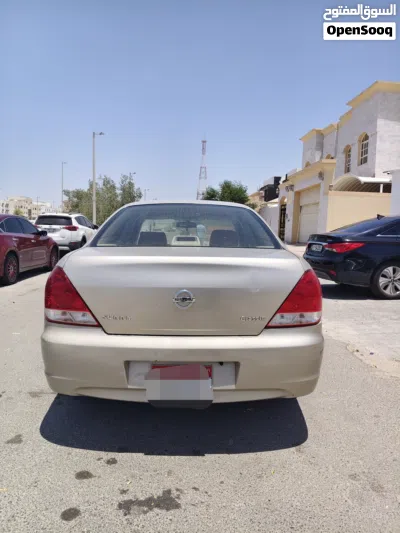 Nissan Sunny SL 3