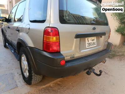 Ford Maverick XLT 4