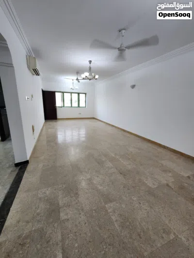 Luxury apartment for rent in Al-Qurm للايجار شقه فاخره في القرم قريب العياده الامريكيه 2
