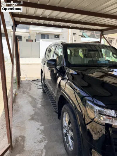 Toyota Land Cruiser Black Edition 3
