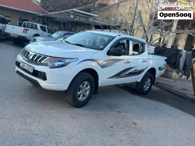 Mitsubishi L200 Standard 2