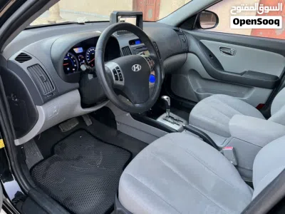 Hyundai Avante SE 3