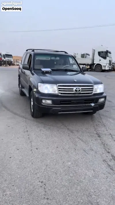 Toyota Land Cruiser GXR 3