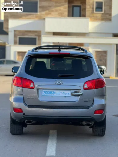 Hyundai Santa Fe GL 4