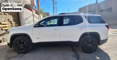GMC Acadia AT4 4