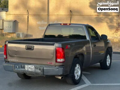 GMC Sierra 1500 SLE 2