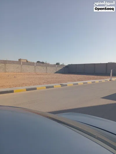 اخر 3 قطعة ارض في البيفي في مقسم كل فيلا مكانها ممتاز مساحه 400 و380 و390متر سعر المتر 2000 دنيار 2