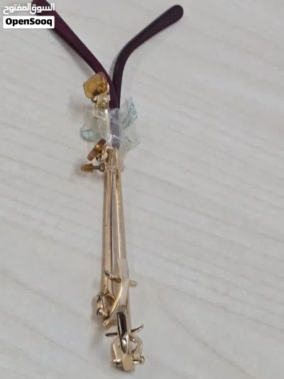 Cartier Spectacles Paris (Made in France) needs minor repairs. 2