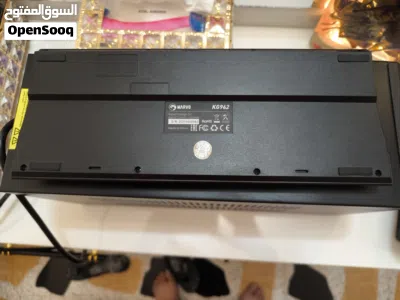 كيبورد احترافي ميكانيكي يحتوي على اضائه RGB مستعمل نضيف كلش كله شغال السعر 30 الف 4