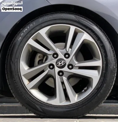 Hyundai Avante Limited 4