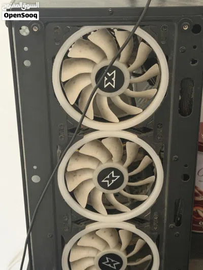 Gaming pc + monitor 2