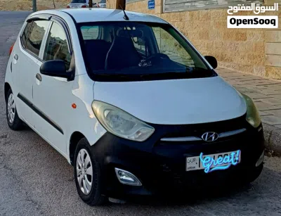 Hyundai i10 Standard 2