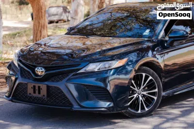 Toyota Camry SE 3