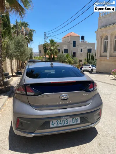 هيونداي ايونيك Standard 2