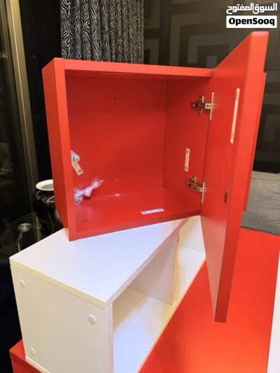 مكتب اطفال مع كرسي و بوكسات بحالة ممتازة جدا 3