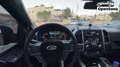 Ford F-150 Lariat 2