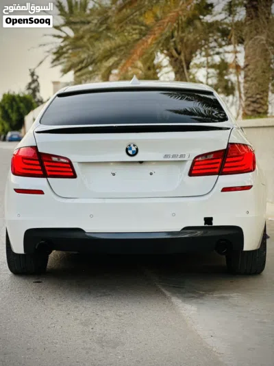 BMW 5 Series 528 3