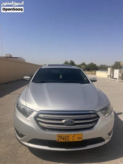 Ford Taurus SEL 2