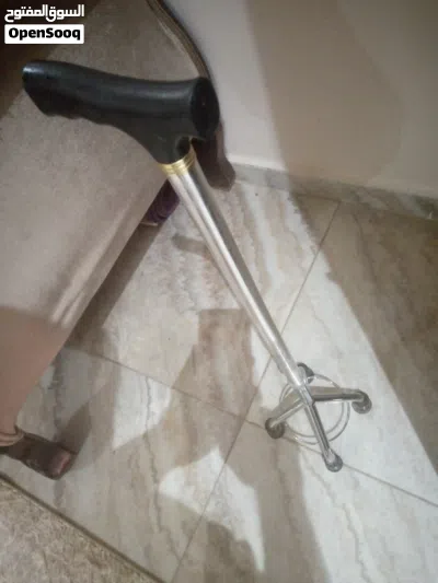 عكاز استعمال طبي للمسنين والمرضى+تجبيره رقبه 2