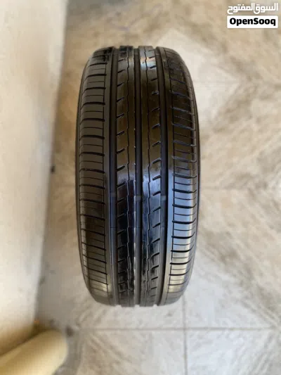 للبيع تايرين يوكوهاما مستعمل 2