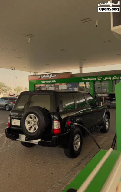 Nissan Patrol GL 2
